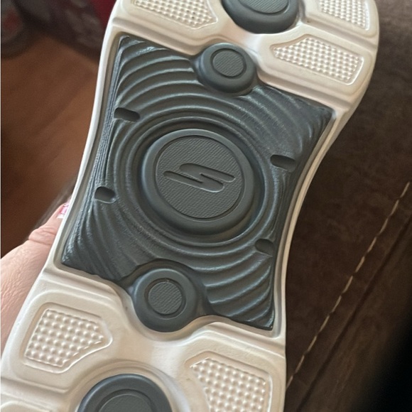 Men’s Slip-on Hands-free Sketchers - Picture 3 of 3